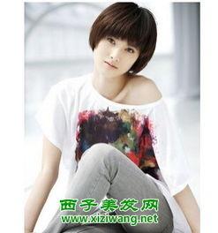 短发美女后背图片大全