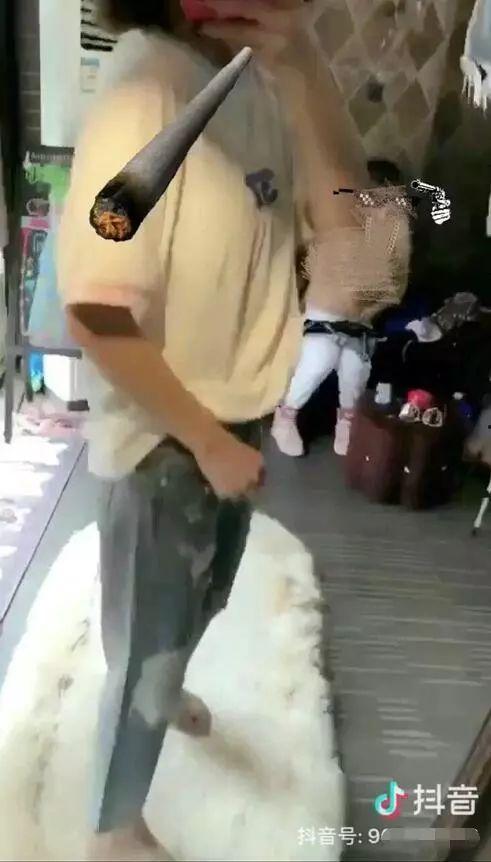 情侣洗澡视频,情侣洗澡视频甜蜜回顾