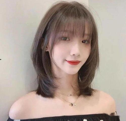 中长锁骨发图片大全,时尚潮流的优雅演绎
