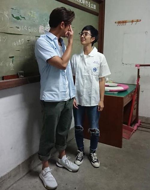 校服电影床戏视频