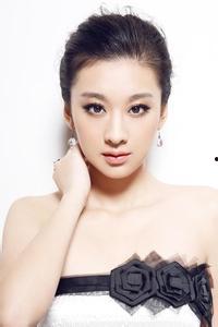 穆婷婷床吻戏,激情演绎，情感升温