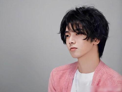 韩国男团欣赏华晨宇,东方音乐界的璀璨之星